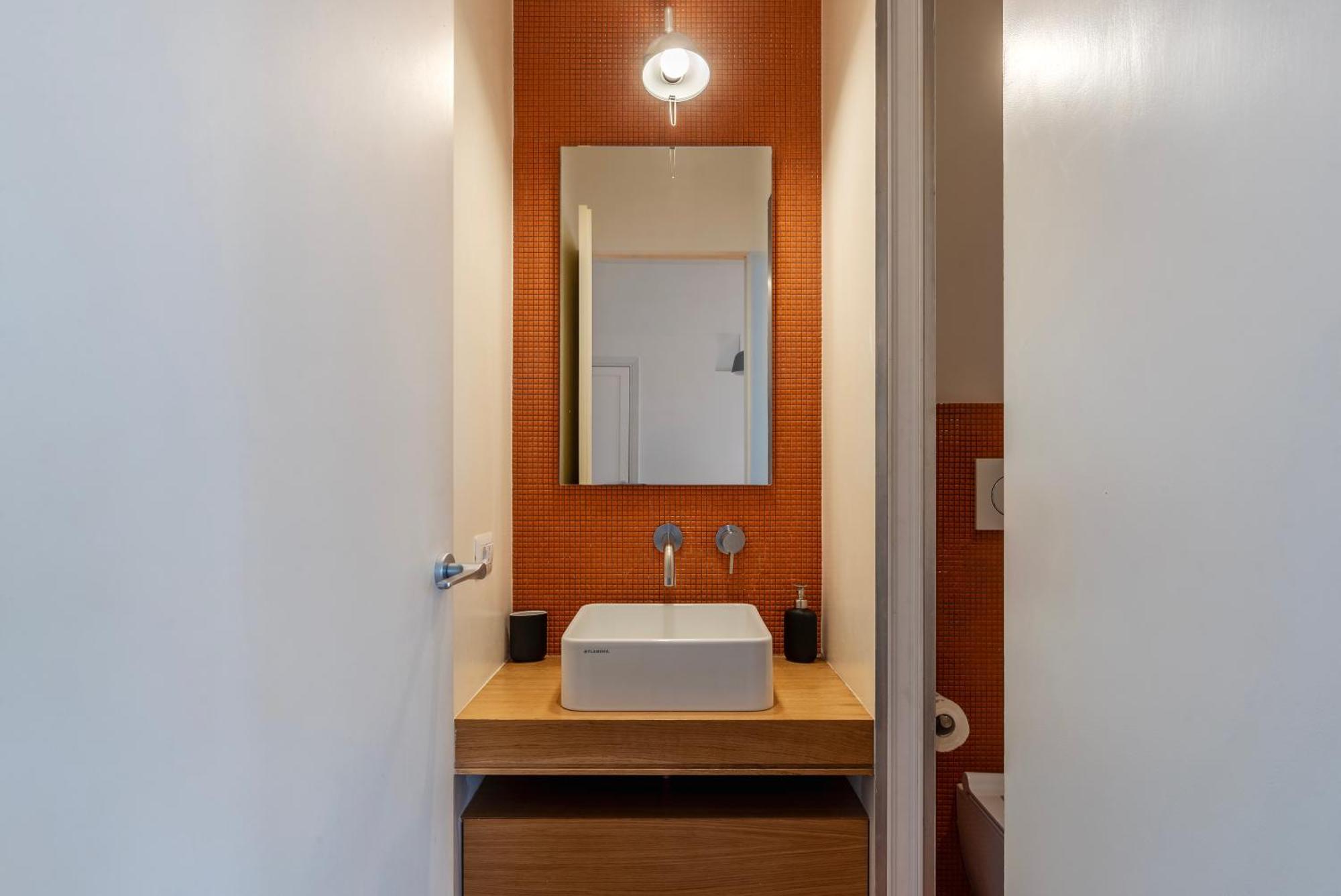 Apartamento With Terrace In Via Del Pellegrino - Fromhometorome
